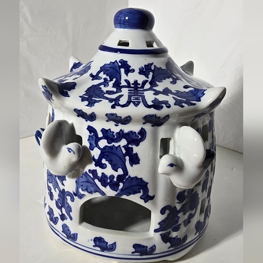 Chinoiserie Blue and White Porcelain Bird House Asian Lantern 8” Modern